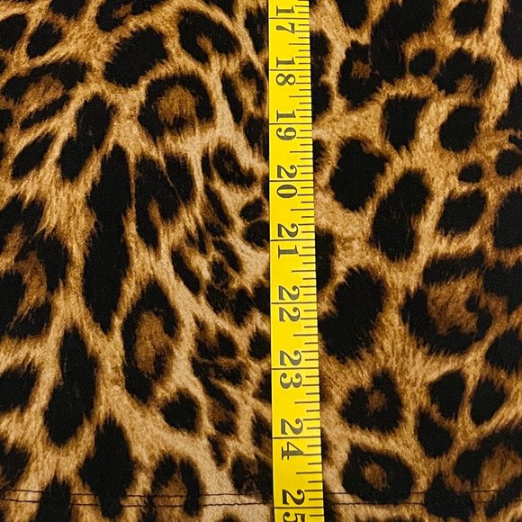 Mandee -Blouse Leopard Print Sleeveless  Size L/G - Picture 12 of 12